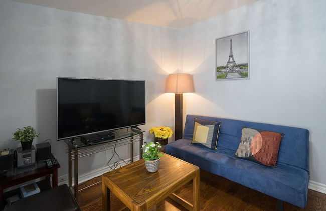 Applewood Suites - 4 BDRM King West - Photo 31