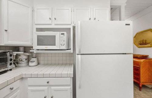 2BR Close To Stanford, Medical Center and Hospital - Photo 15