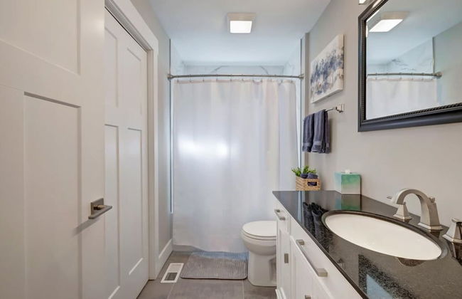 Fall Festivities - 4BR Home by IU Stadium Bloomington Bliss - Foto 34