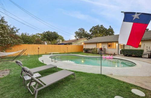 4BR 2B Home with Pool Hot Tub Fire Pit - Foto 21