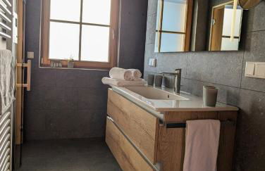 Gemütliche Chalets & Ferienhäuser mit Kamin und Sauna im bayrischen Wald - Foto 5