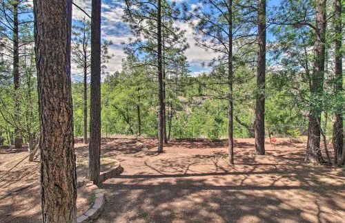 Family Cabin with Game Room! 32 Mi to Sunrise Resort - Foto 31