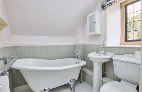 Postman's Knock - Photo 18