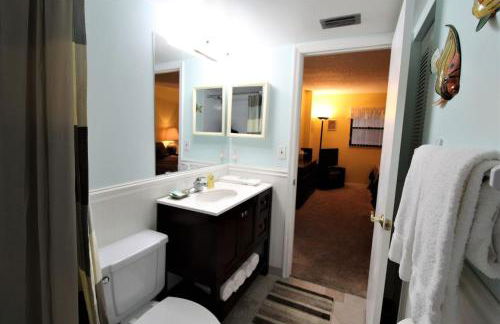 Madeira Place 303 1BD 2BA Retreat Near Johns - Photo 17