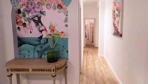 Amplio y colorido piso - Foto 3