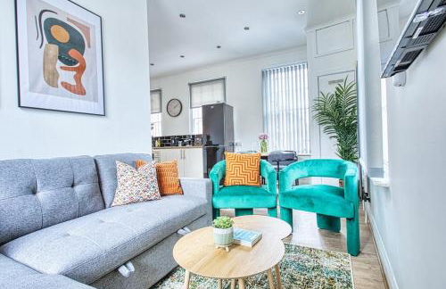 Central 2 beds APT with FREE parking, Sleeps 6 - Foto 5