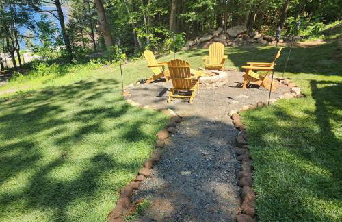 Spacious, modern, home by the lake! - Foto 21