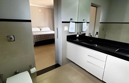 Casa incrível com piscina, hidromassagem e sauna - Foto 32