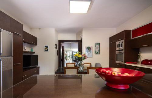 Hestia Grey Villa with Guest House & Private Pool - Foto 32