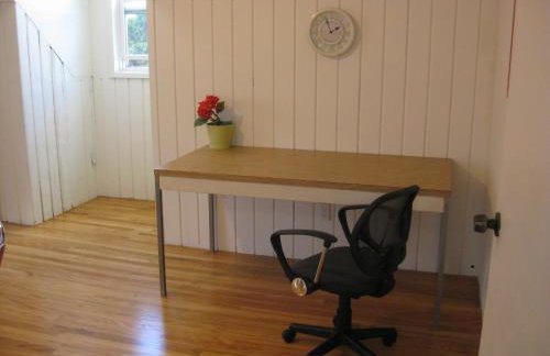 Secluded, Charming and Unique! Spacious Apartment EXCELLENT Central Location - Foto 5