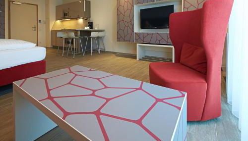 east Apart - Photo 5