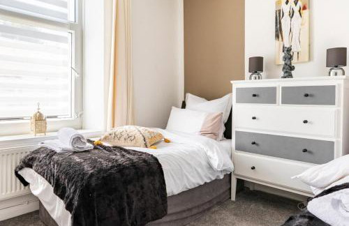 Cosy Coastal Townhouse 10-Min-Drive to Beach - Foto 25