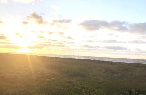 Cupcake By The Ocean - Beachfront Stunner - Foto 26