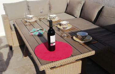 LUXURY 3 BED, 2 BATH DETACHED VILLA, PRIME LOCATION, ONLY 400 MTRS TO THE BEACH - Foto 40