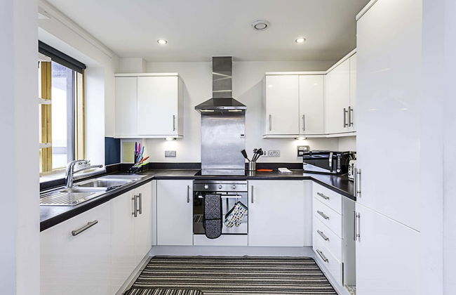 Trendy Queen's Park Apartment With Views Across London - Foto 9