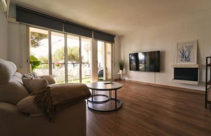 SeaHomes Vacations - Seafront Mediterranean Ap & PKG - Foto 24