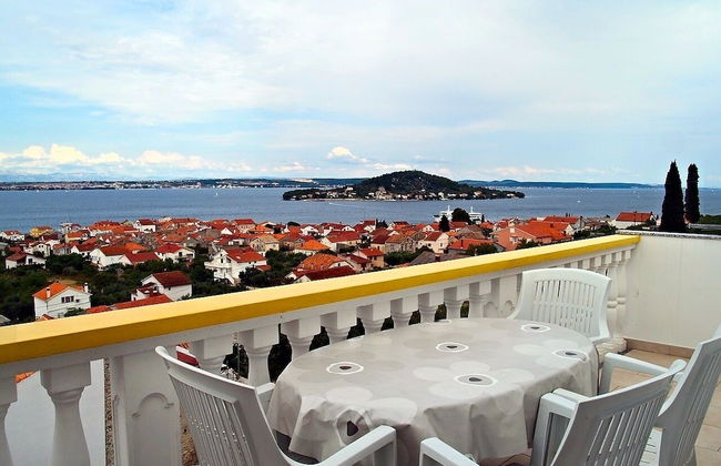 Sea View Apartment Reno, Sleeps 5 - Foto 1