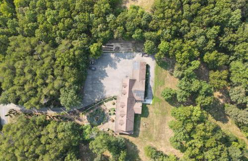 Mountain Meltdown - Pet Friendly, Grill, Wifi, Fire Pit, EV Station -Shared Space - Grill, Fire Pit, Covered Porch, Fountain Pond - Foto 25