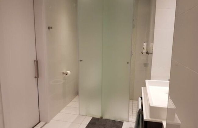 Sandton Skye Apartment - 616 - Photo 29