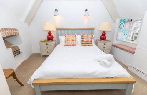 New - Pink cottage, Noss Mayo sleeps 7 - Foto 14