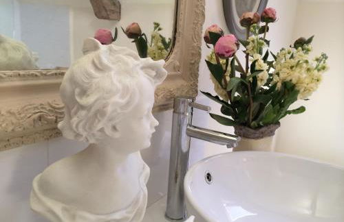 Little Campden House - Photo 24