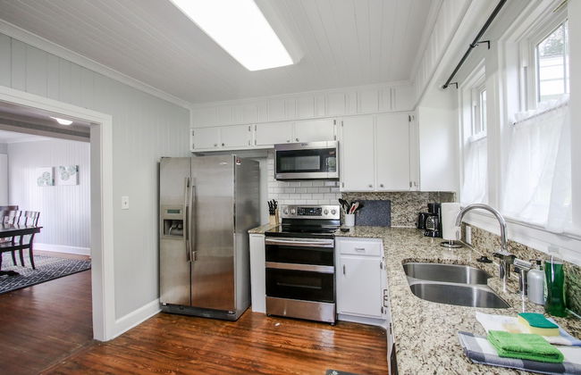 Historic Home for 7 with Apartment - Foto 32