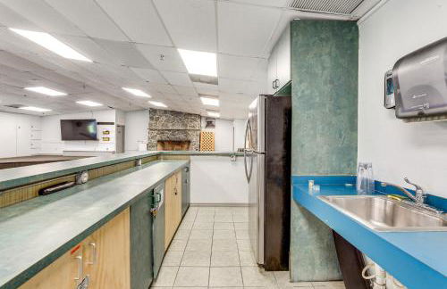 Community Pool and Perks! Nokomis Home 3 Mi to Beach - Foto 40