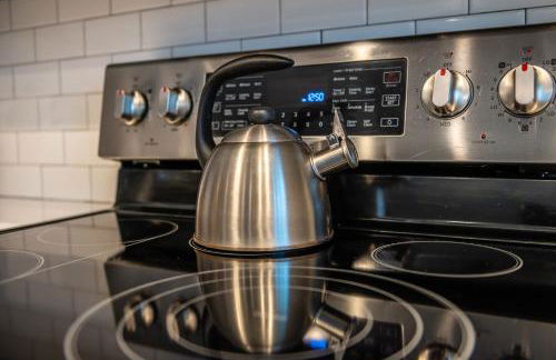 Dreamy Downtown Condo, Near Meeting St & Broad St - Foto 12