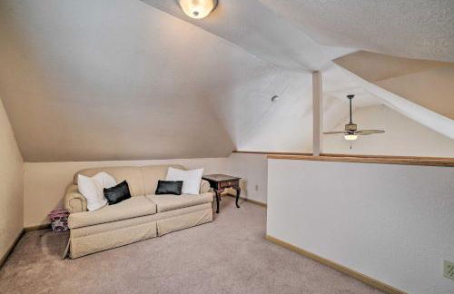 Cozy Cadillac Retreat Walk to Ski Resort! - Foto 19