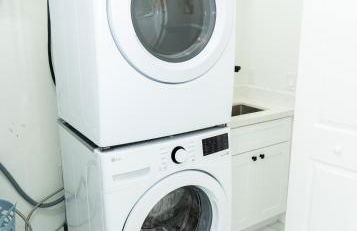 Designer Villa with Heated Pool, BBQ, Firepit, Ideal for Families & Groups - Photo 72