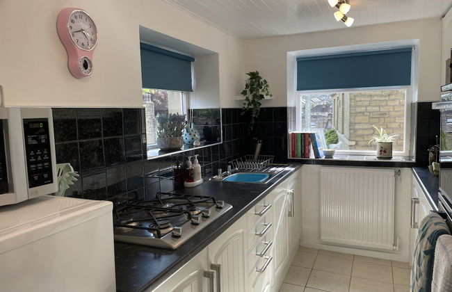 Stunning Two Bedroom Cottage in Honley - Foto 12