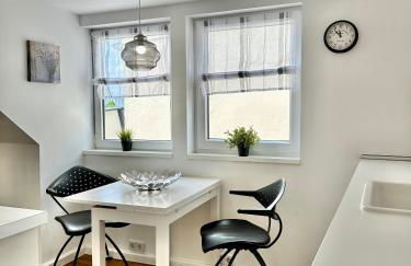 Schönes City-Apartment mit 2 Schlafzimmer, Parkplatz, ruhig und hell, D46-DG - Photo 13