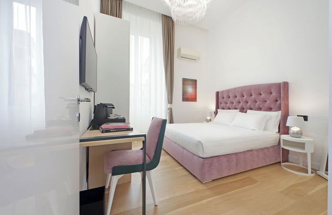 Domus Aurea Luxury Suites - Photo 75