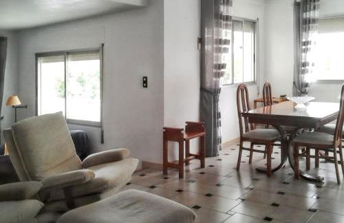 Elegant Villa in Benicarló with Private Pool - Photo 6