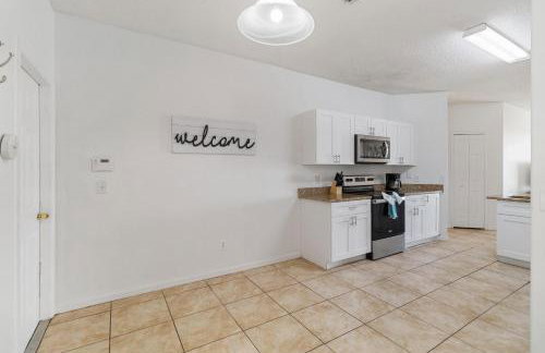 5/3 Pool Home Located in Sunset Ridge Community! - Foto 19