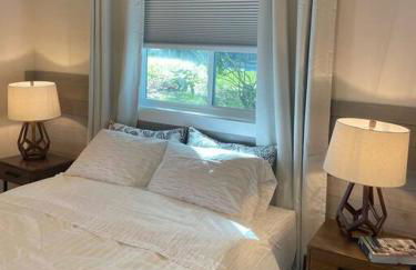 Shares Courtyard Luxury Apt - NEW! - Foto 14