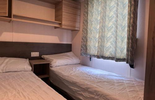 3 bedroom Caravan Manor Park Free WiFi , Linen not included , Pets stay free - Foto 9