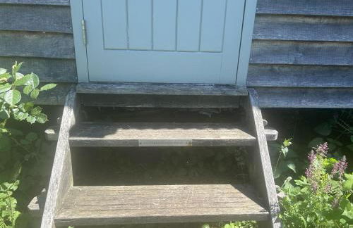 Cabin Retreat in Bedford - Sleeps 2 & Free parking - Foto 7