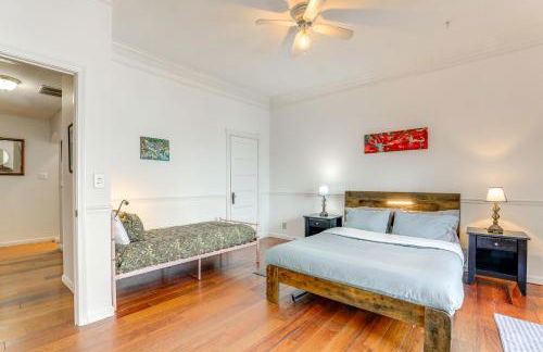 Steps to Shops and Eats Decatur Home with Large Yard - Foto 12