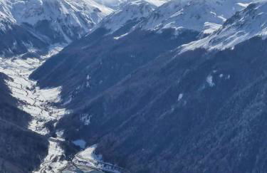 Bel appartement T2 refait à neuf avec piscine couverte de juin à fin septembre, près des stations de ski avec navette et draps et serviettes compris - Foto 43