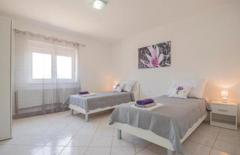 Beautiful Home In Donji Prolozac - Foto 29