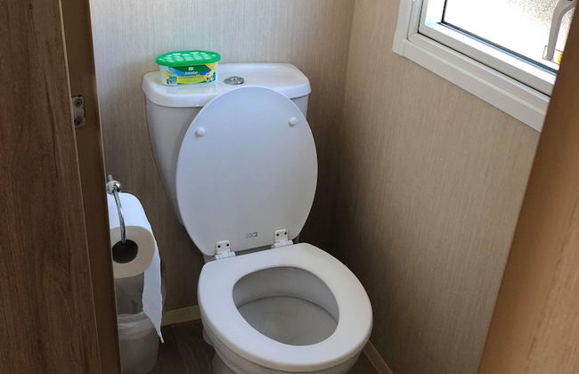 3 Bed 8 Berth Caravan in California Cliffs - D53 - Foto 17