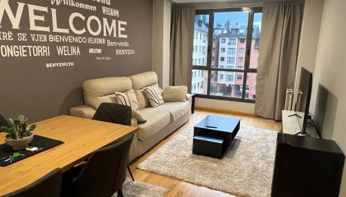 Bonito piso zona hospital con garaje - Foto 1