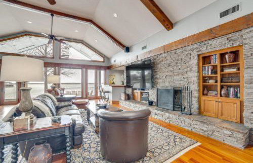 Stunning Lakefront Malakoff Home with Dock and Deck - Foto 6