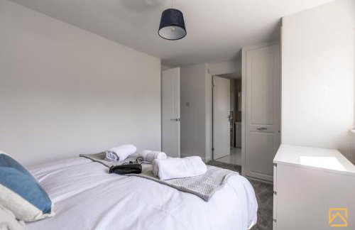 Cosy 5 bedroom house - Central By Valore Property Services - Photo 11