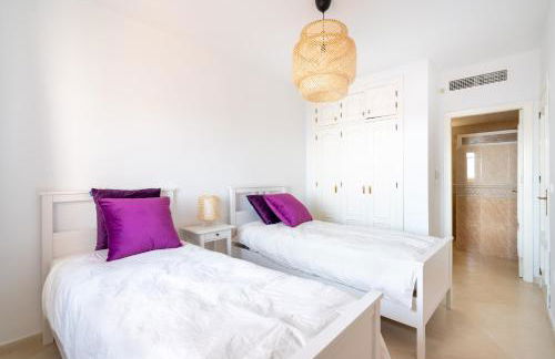 Chalet con vistas al mar y piscina - Foto 35