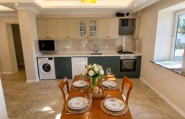 Dalyan Palace - Photo 12