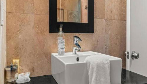 Bright & Modern Home with Patio - Foto 4, towels