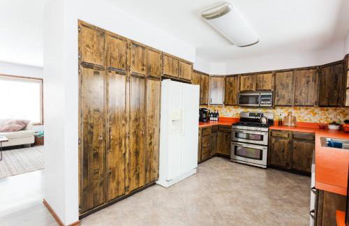 Relaxing Lake Haven House - Close to EVERYTHING! - Foto 20