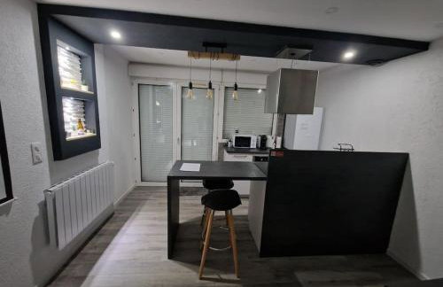 Logement Atypique & Parking GRATUIT - Foto 6